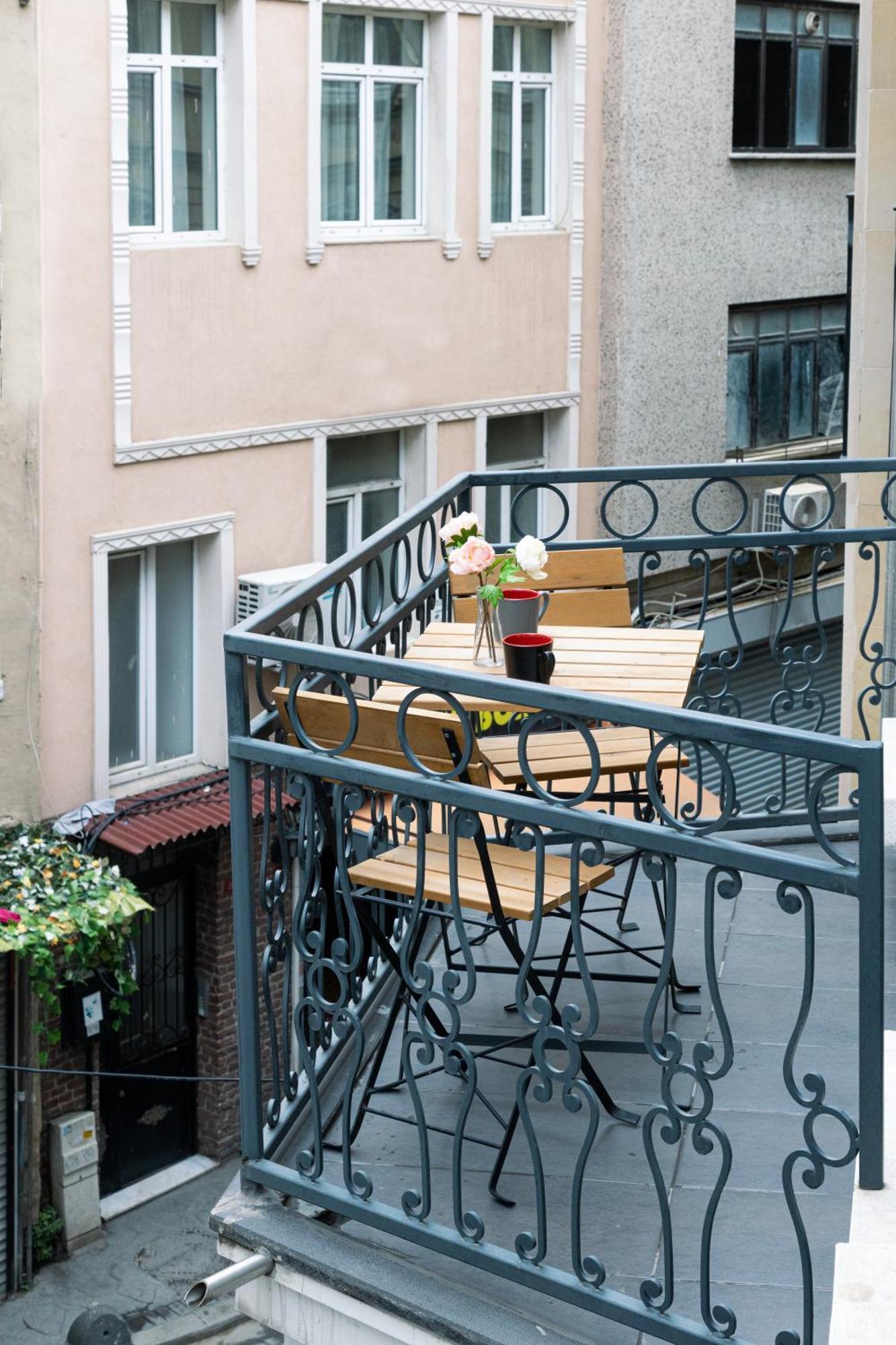 Nm Suites Beyoglu Istanbul Eksteriør billede